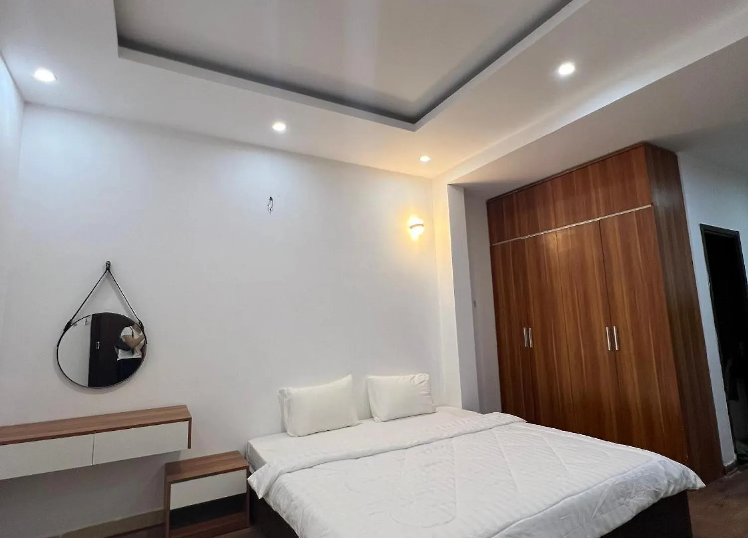 דה נאנג Saluton Hotel 2*, דה נאנג